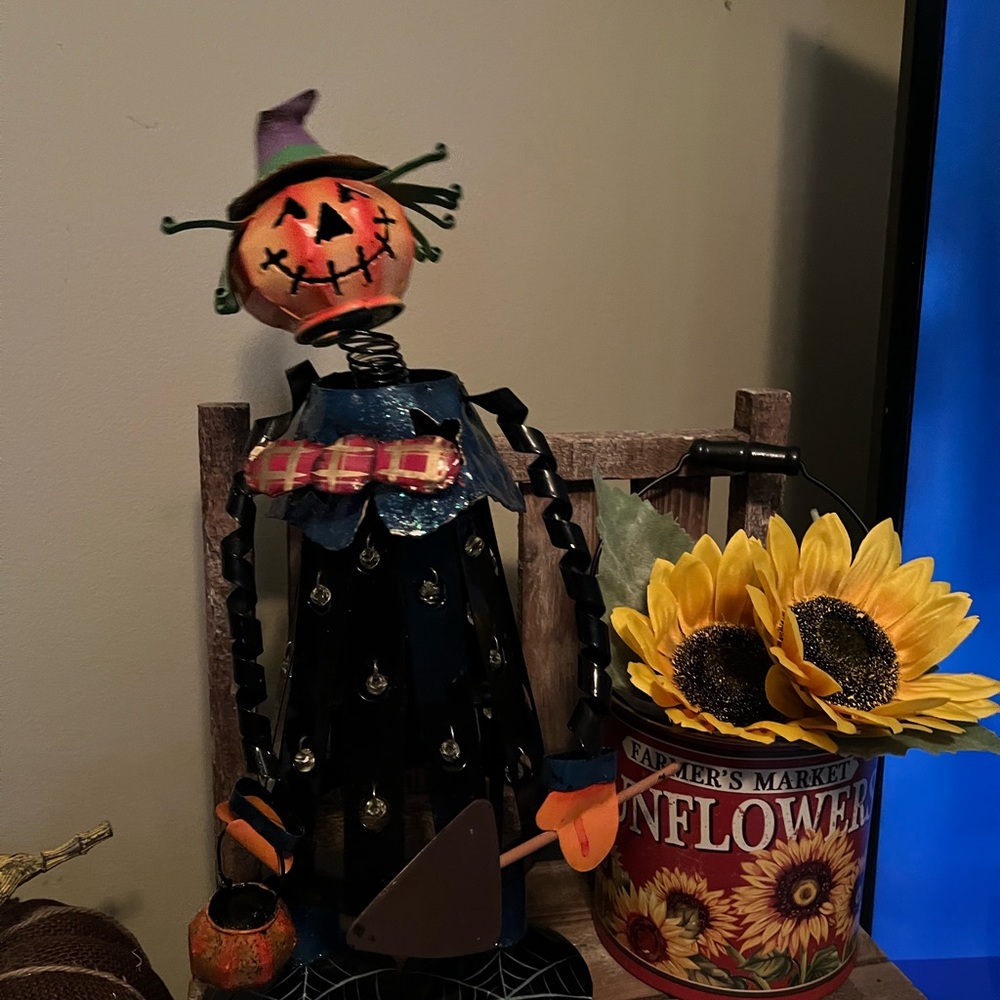 Pumpkin bobble head